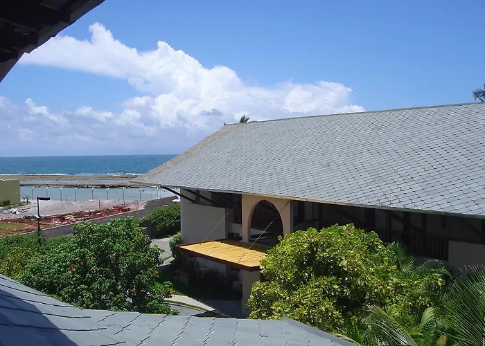Nannai Residence
